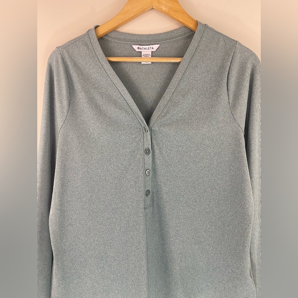 Athleta Uptempo Ribbed Henley Long Sleeve Top in Heathered Green Size XL - Picture 4 of 10